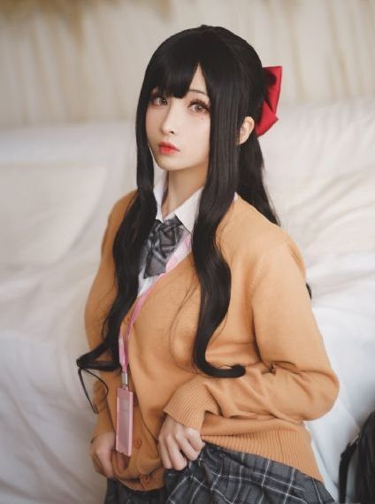 乖把腿抬高一点就不疼了视频