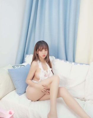 凯茜 顺从的女孩