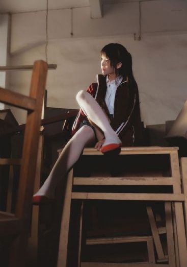 裙子底下的怪兽第二季免费观看