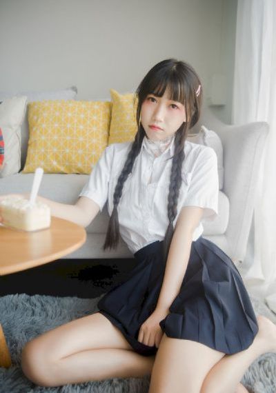 颜之月